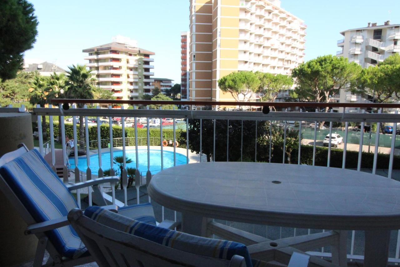 Appartamenti Puerto Do Sol Lignano Sabbiadoro Buitenkant foto