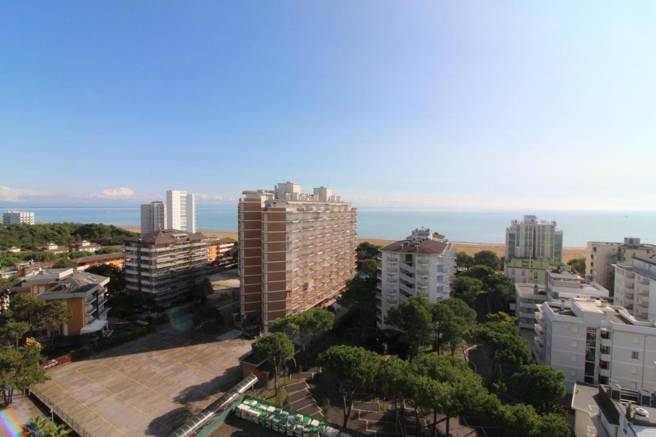 Appartamenti Puerto Do Sol Lignano Sabbiadoro Buitenkant foto